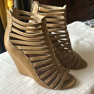 Betsey Johnson nude wedges